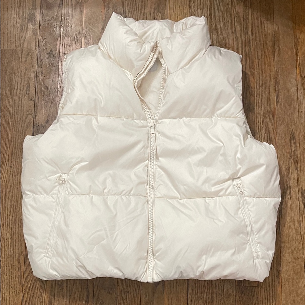 Old Navy Creme Puffer Vest